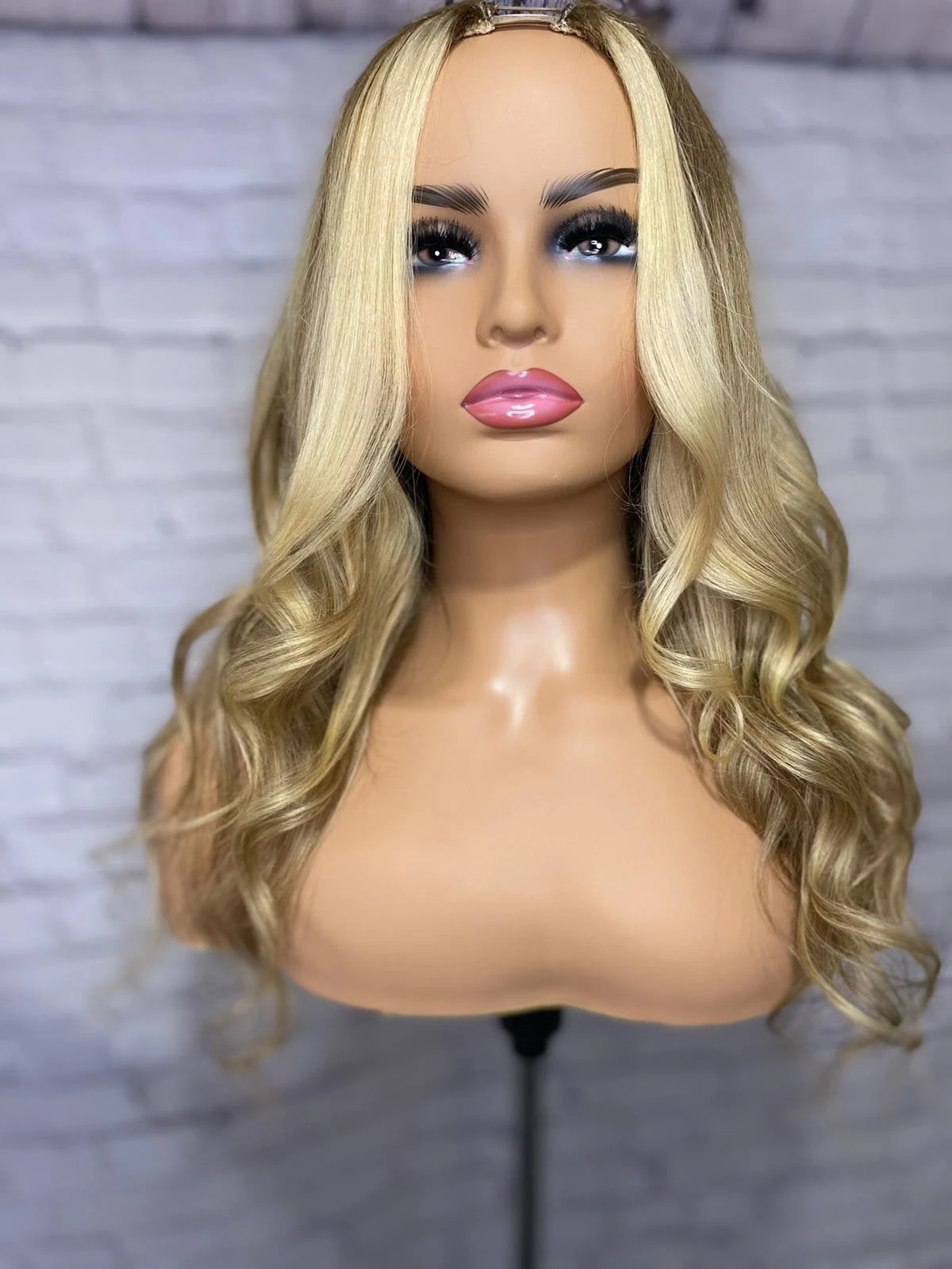 Luxury Platinum Blonde On Brown Hair Balayage 100% Human Hair Swiss 13x4 Lace Front Glueless Wig Wavy U-Part U Part Wig - Image 2